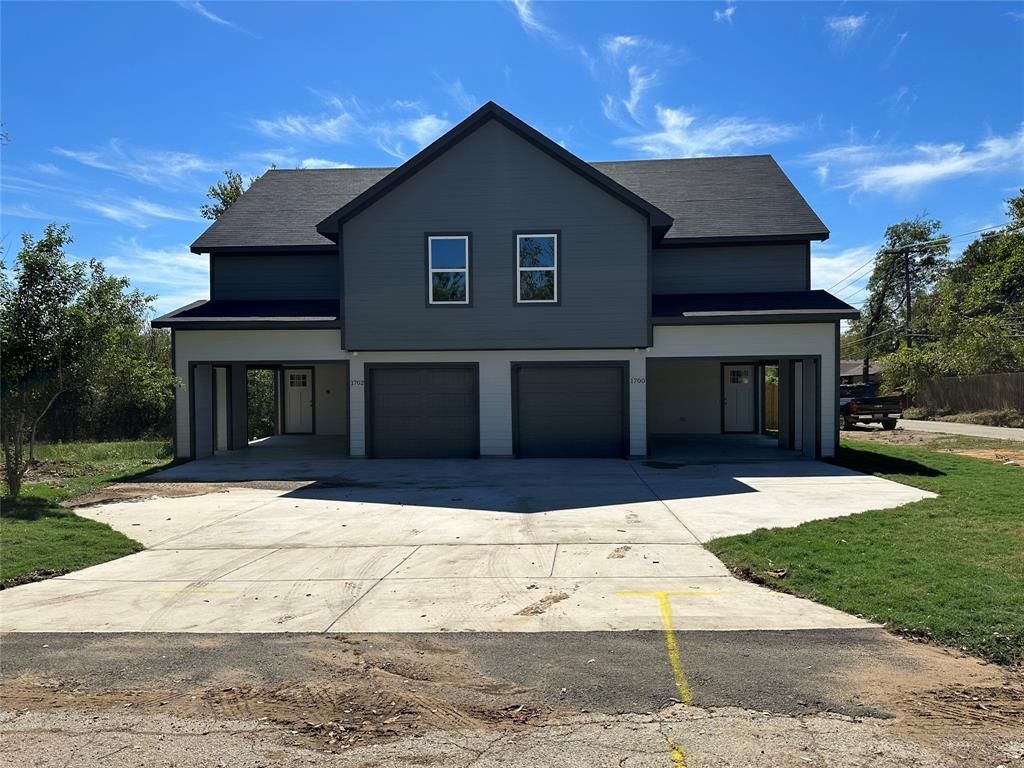 1702 E Powell Avenue, Fort Worth