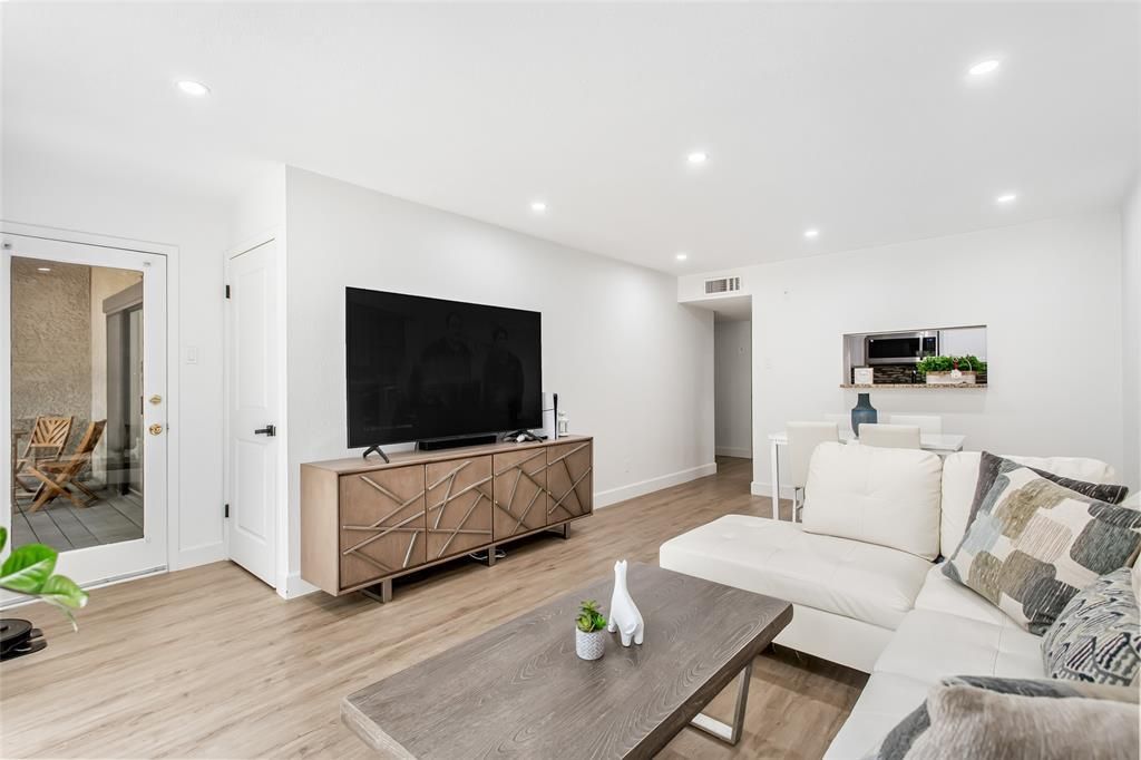 4541 N O Connor Road 2243, Irving