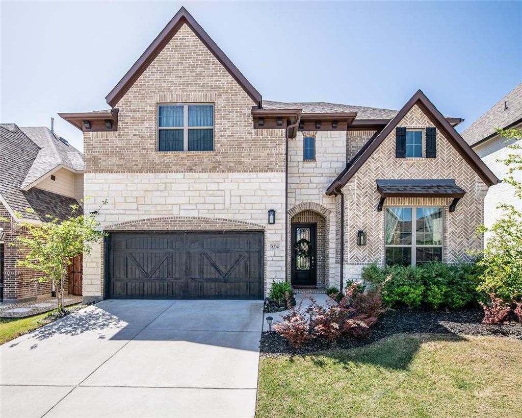 8234 Vitex Avenue, Dallas