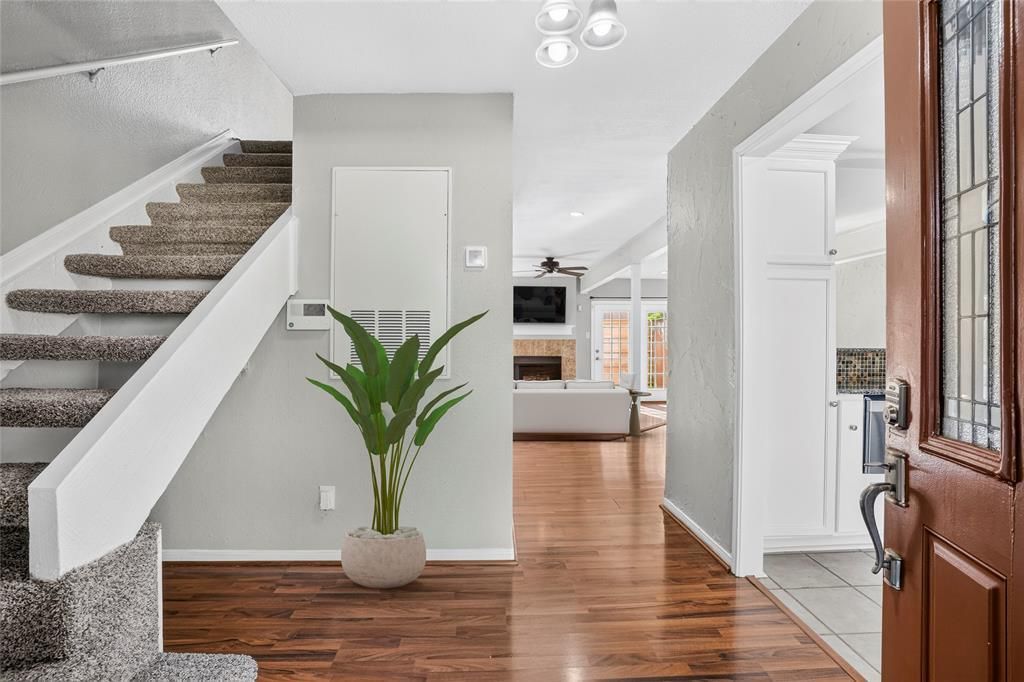 2606 Encina 2, Irving