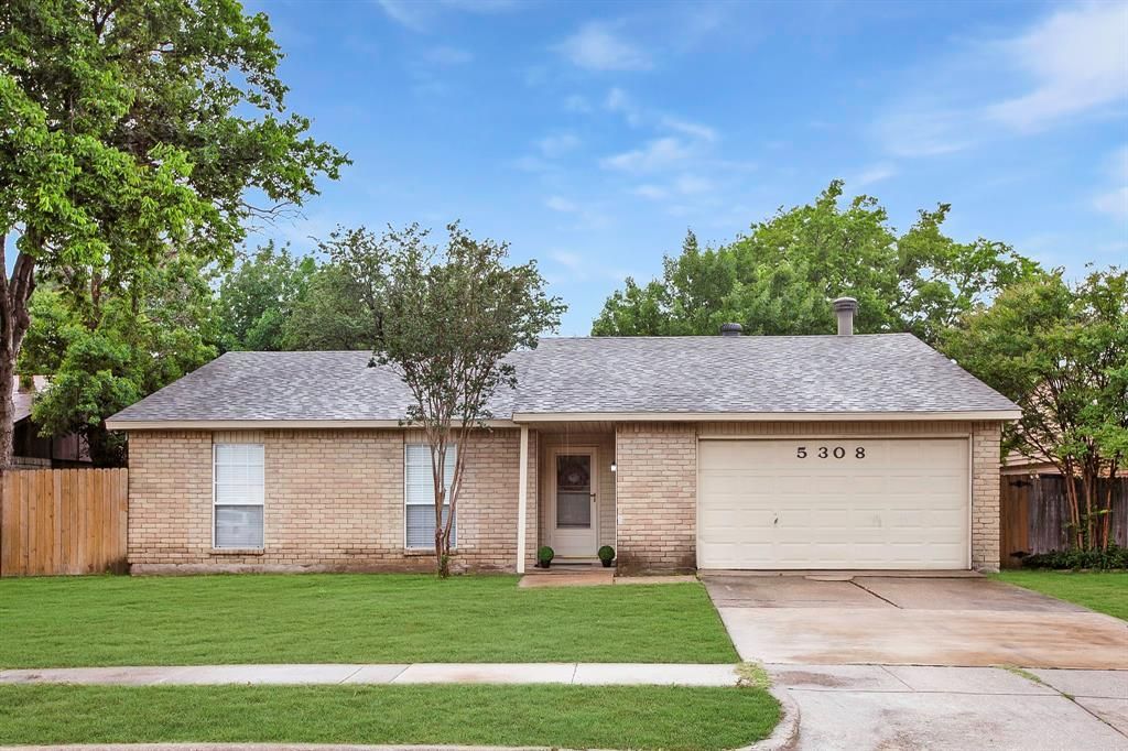 5308 Gates Drive, The Colony