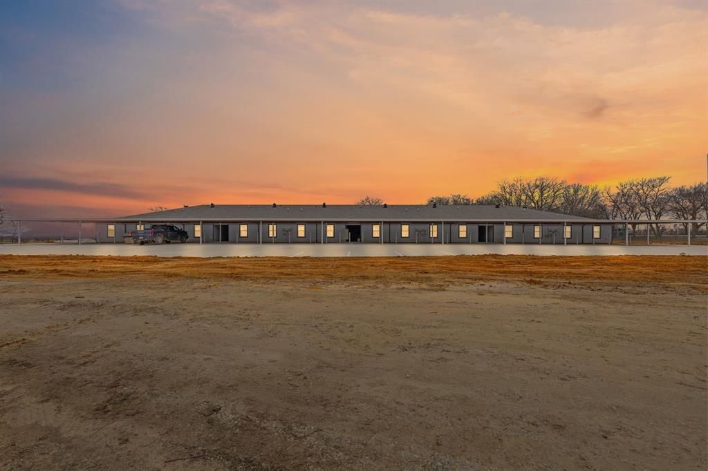 8092 County Road 604, Alvarado