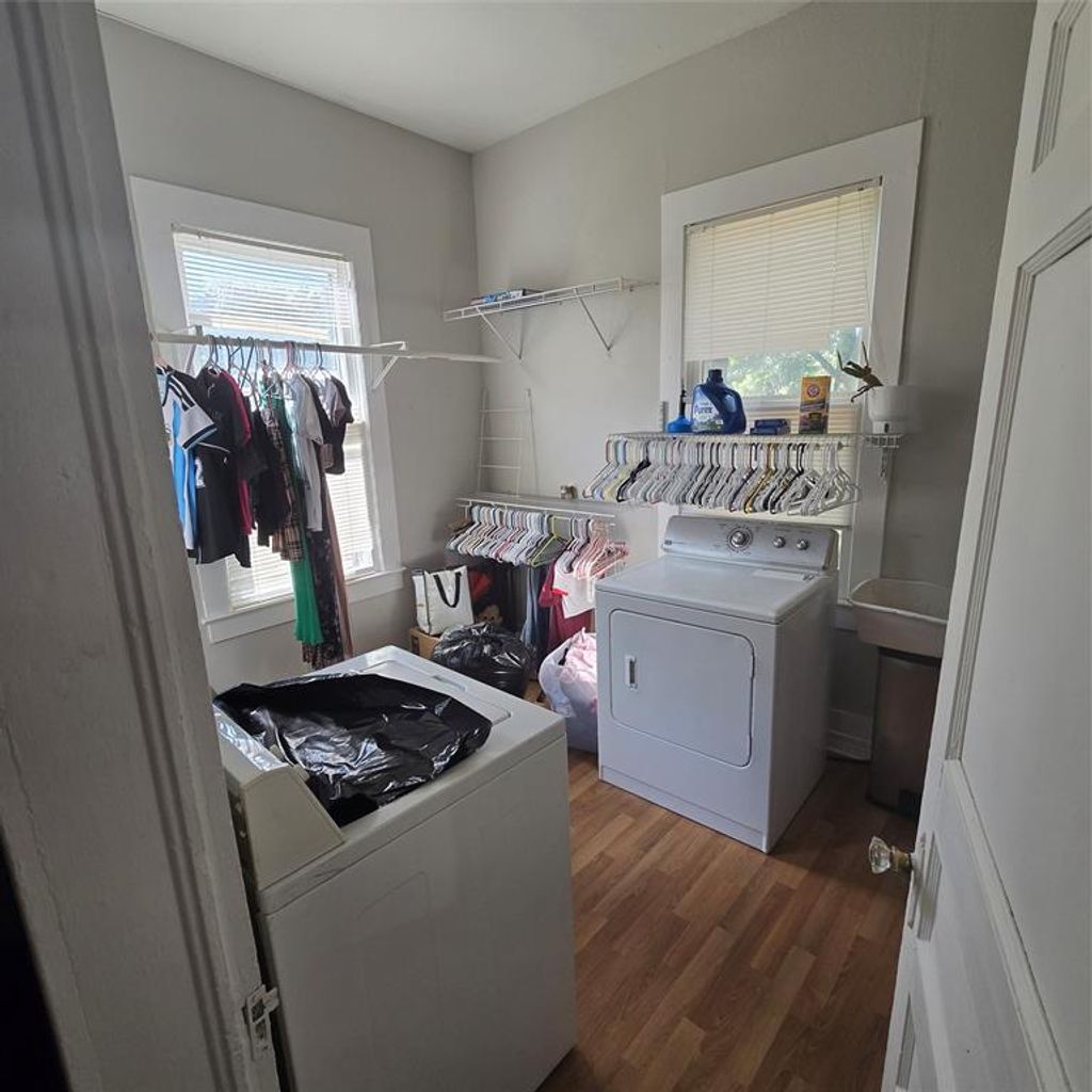 1031 W Morgan Street, Denison