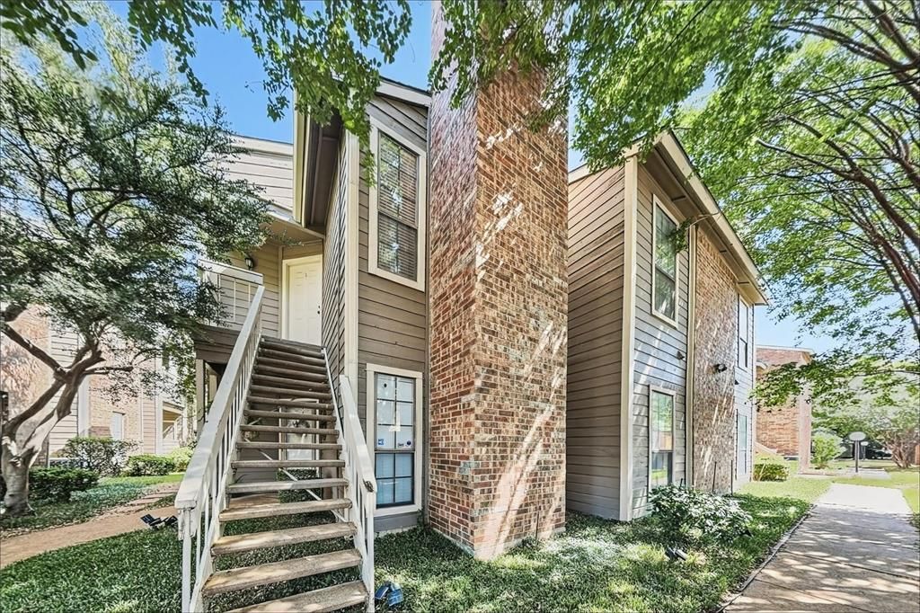1108 Quail Valley Lane 221, Arlington