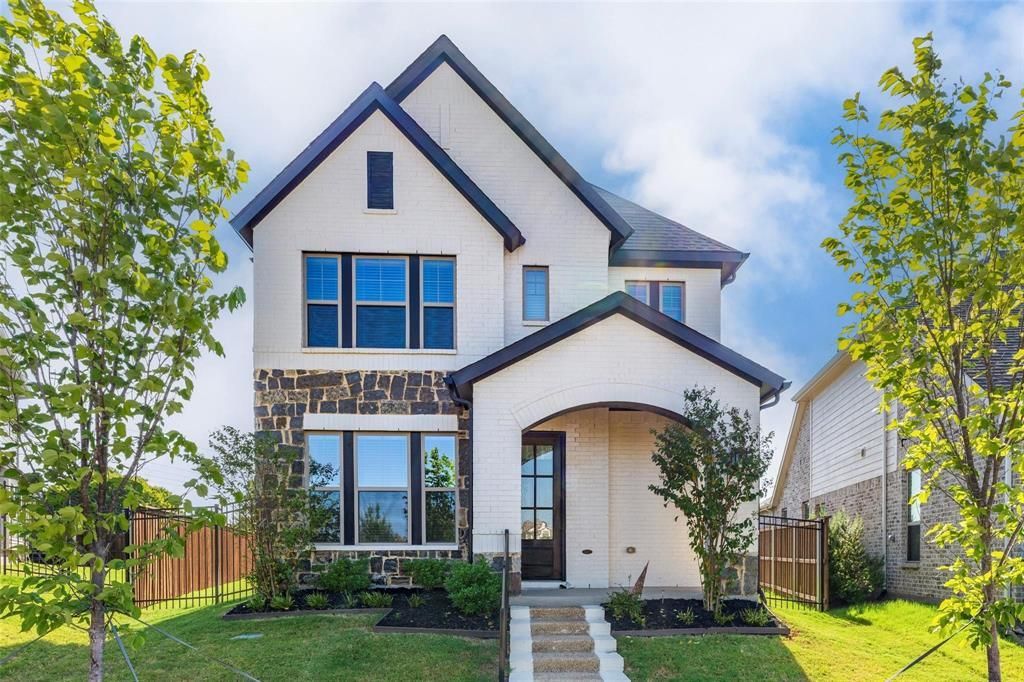 905 Carnation Drive, Crowley