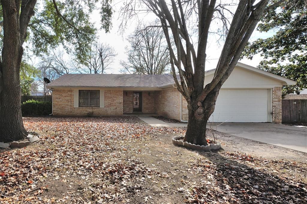 1209 Kay Drive, Weatherford