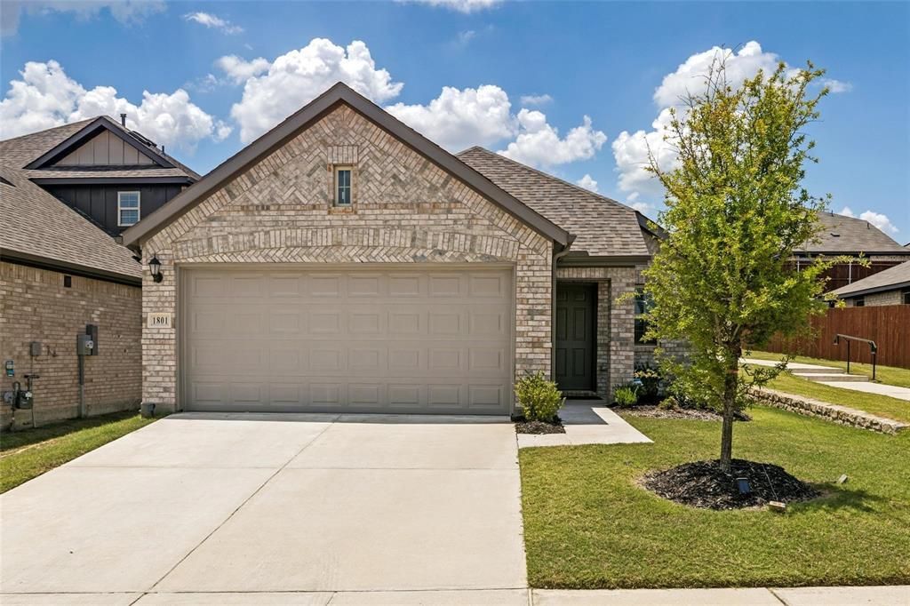 1801 Hazer Lane, Mesquite