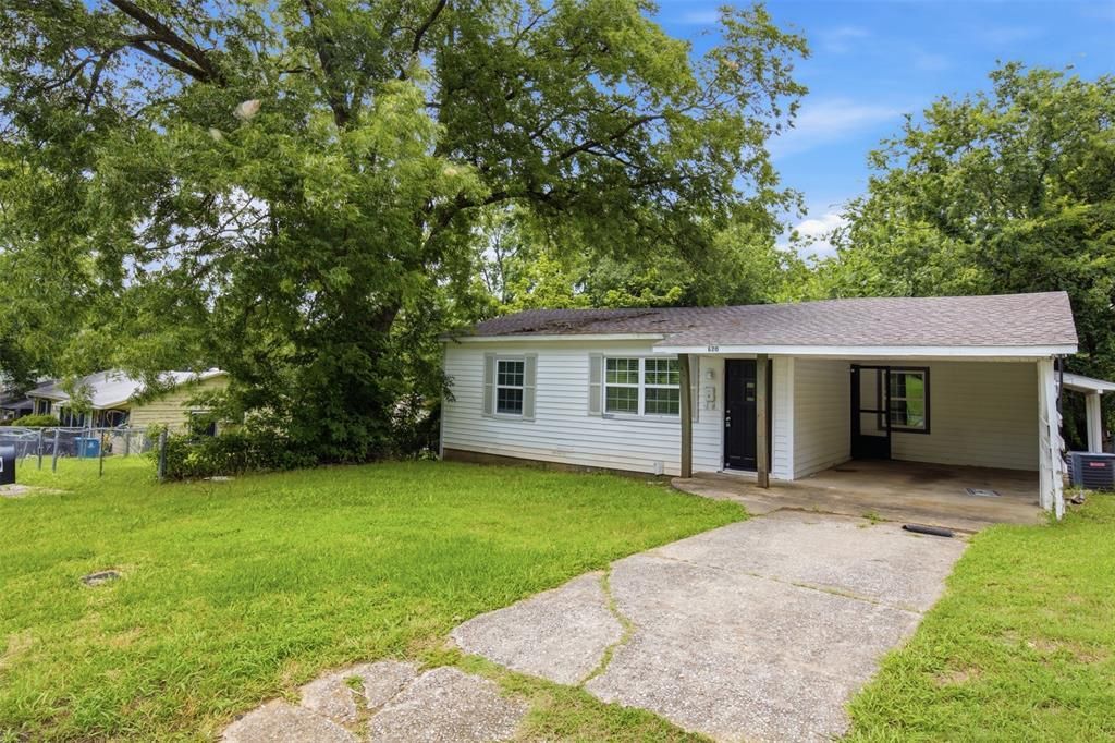 620 E Sears Street, Denison