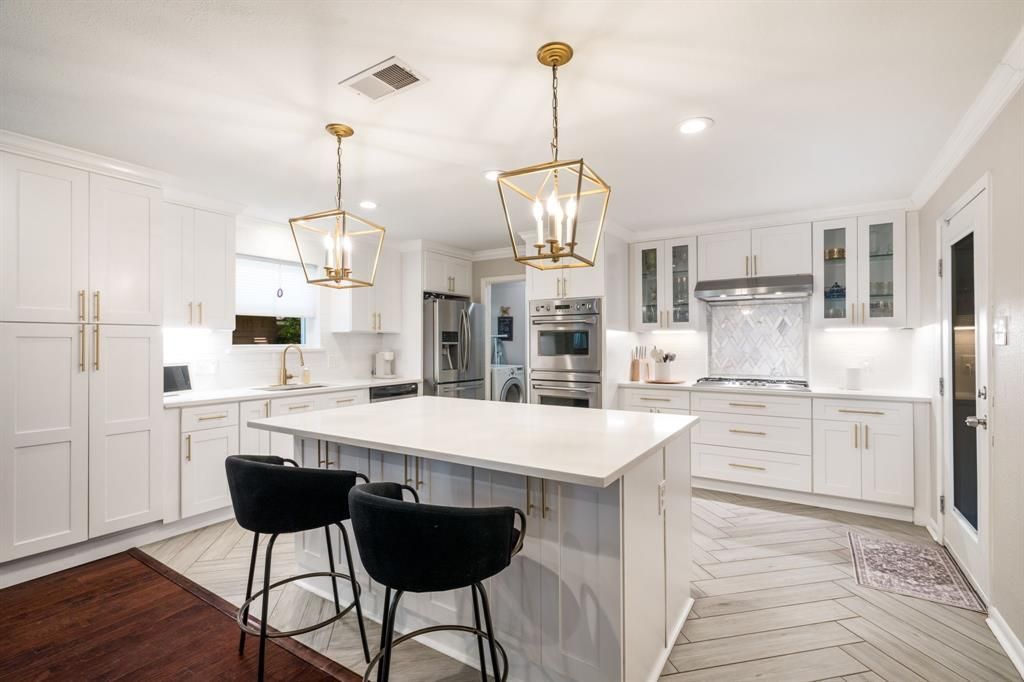 2711 Alco Avenue, Dallas