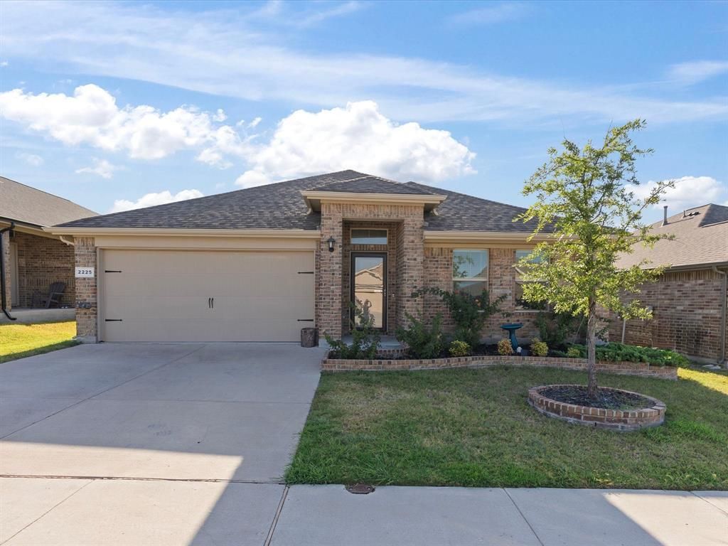 2225 Blythwood Trail, Fort Worth