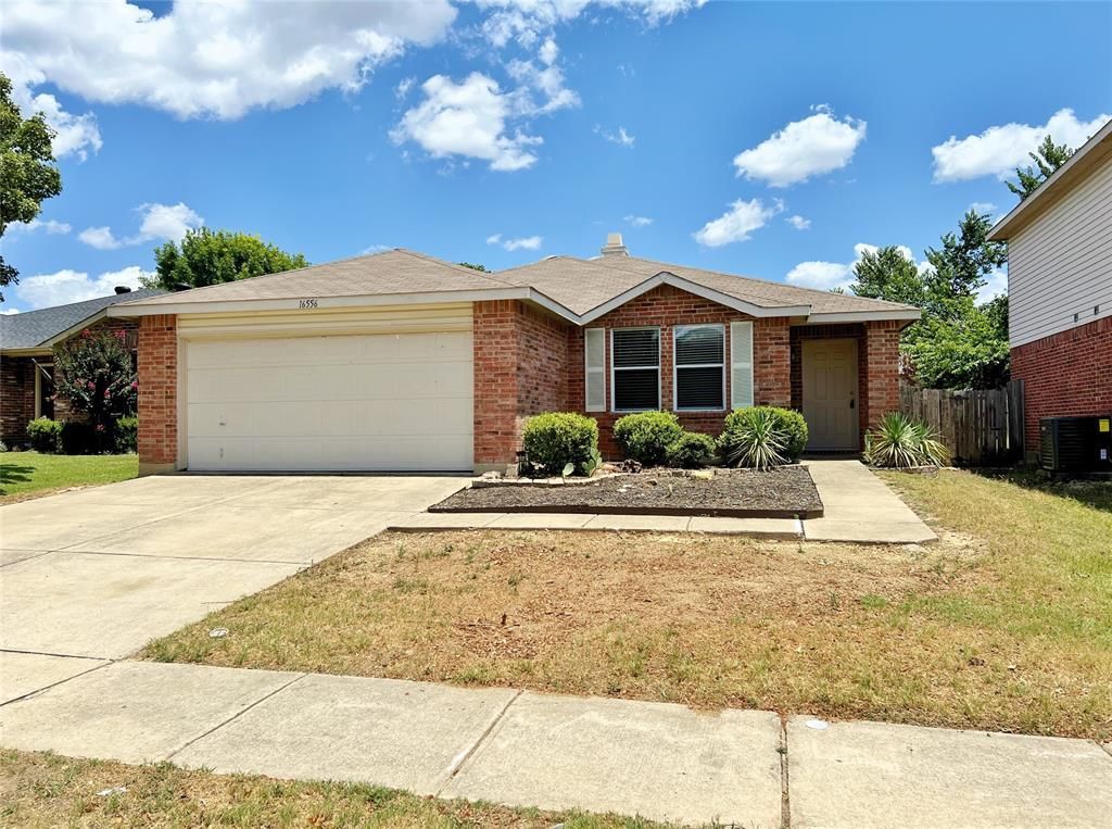 16556 Jasmine Springs Drive, Fort Worth