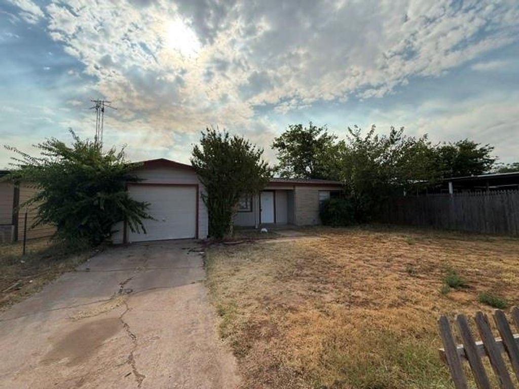 917 N Danville Drive, Abilene