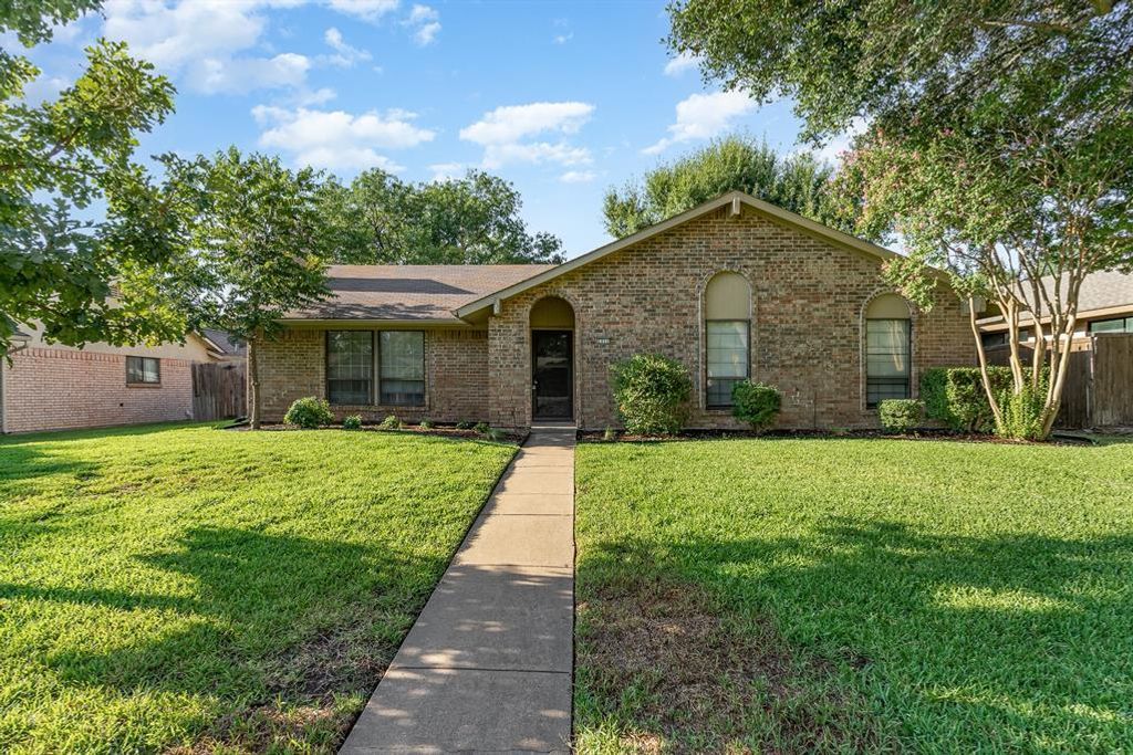 2311 Lawnmeadow Drive, Richardson