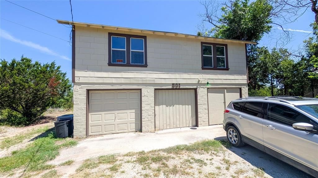 501 E Sixth Street, Weatherford