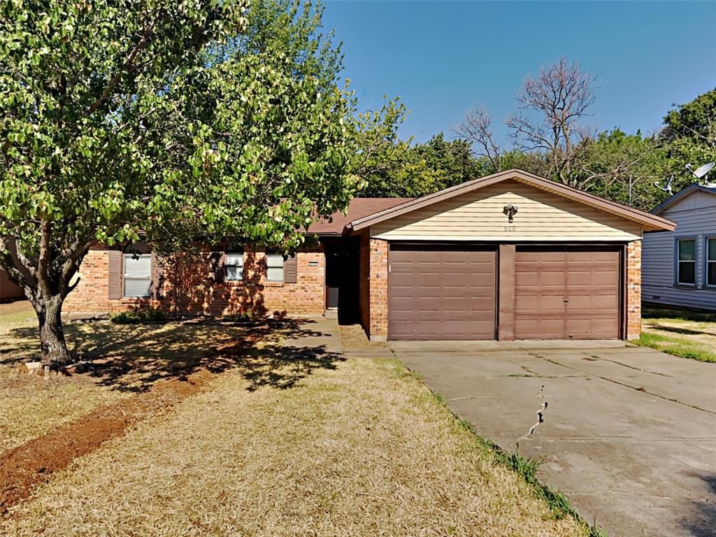 900 Cannon Drive, Euless