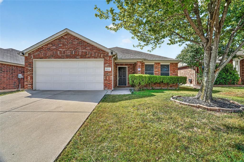 6241 Trinity Creek Drive, Fort Worth