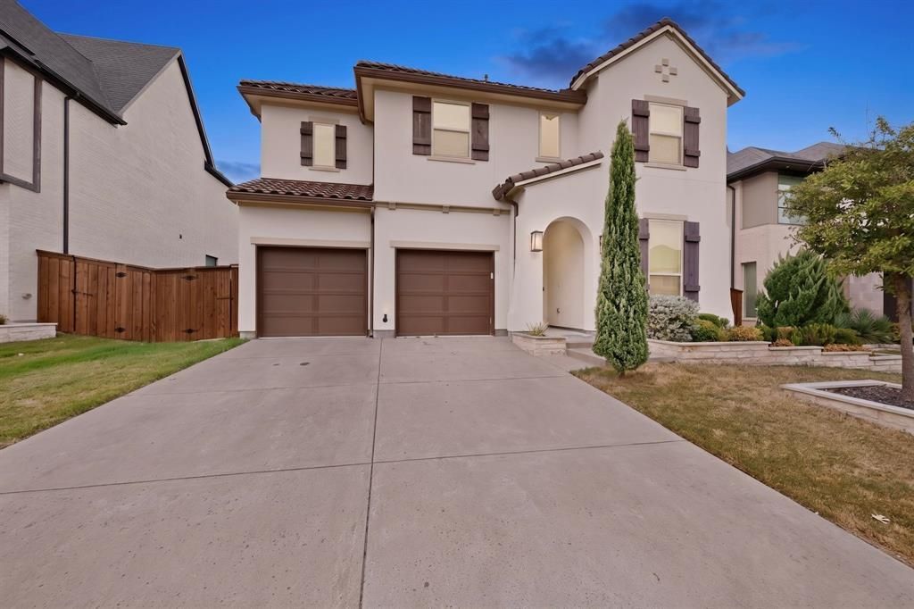 855 Emporio Drive, Allen