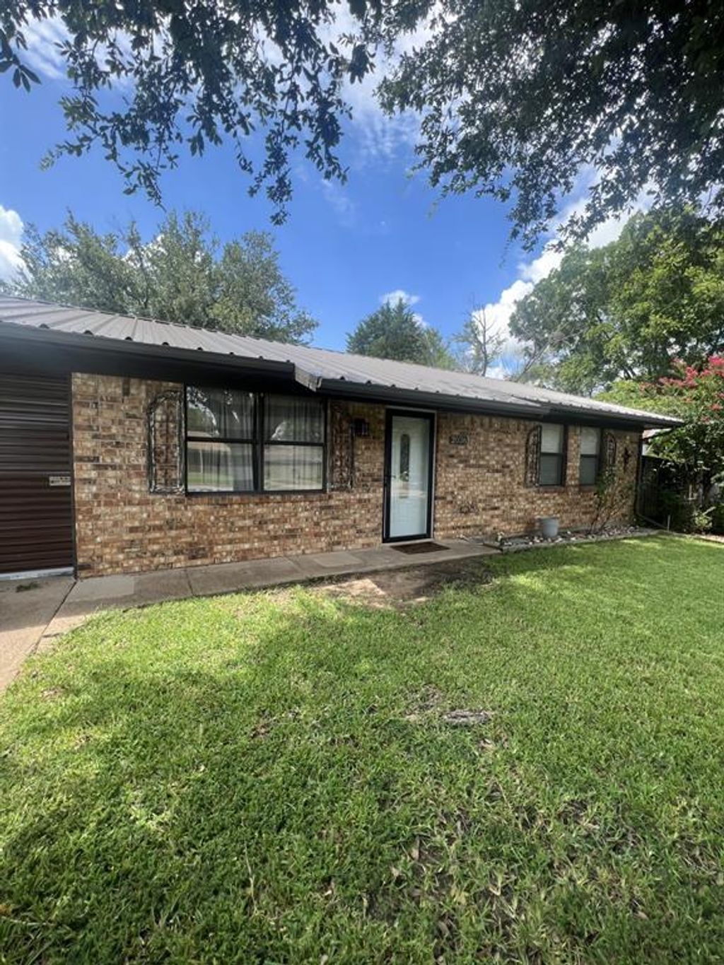 2036 Lisa Circle, Canton