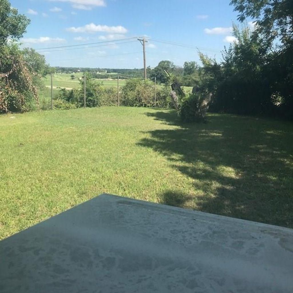 333 Nursery Lane, Fort Worth