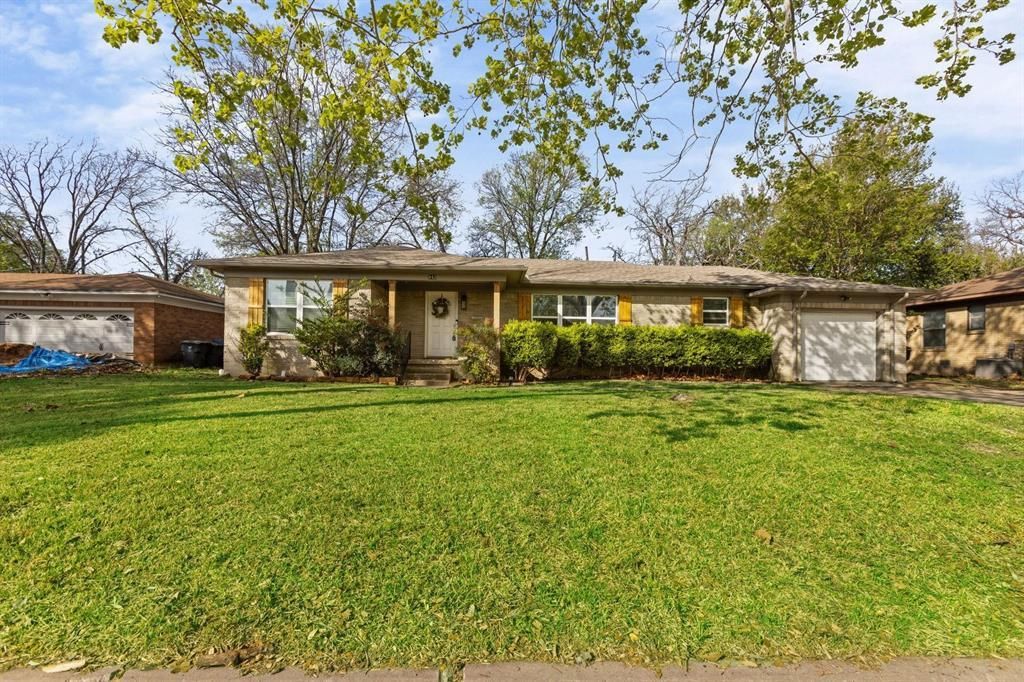 942 Longfellow Street, Waco