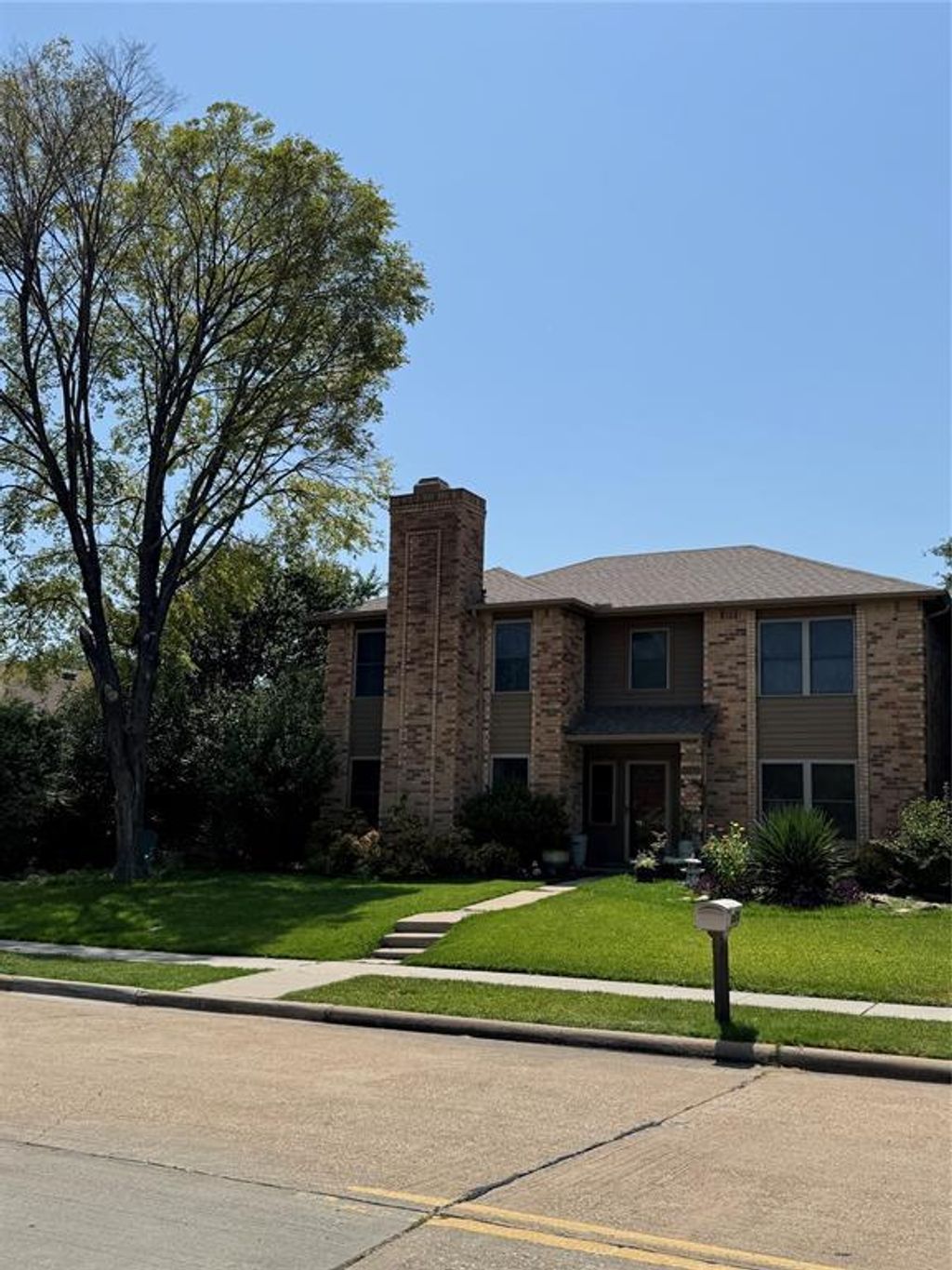 2070 Vista Drive, Lewisville