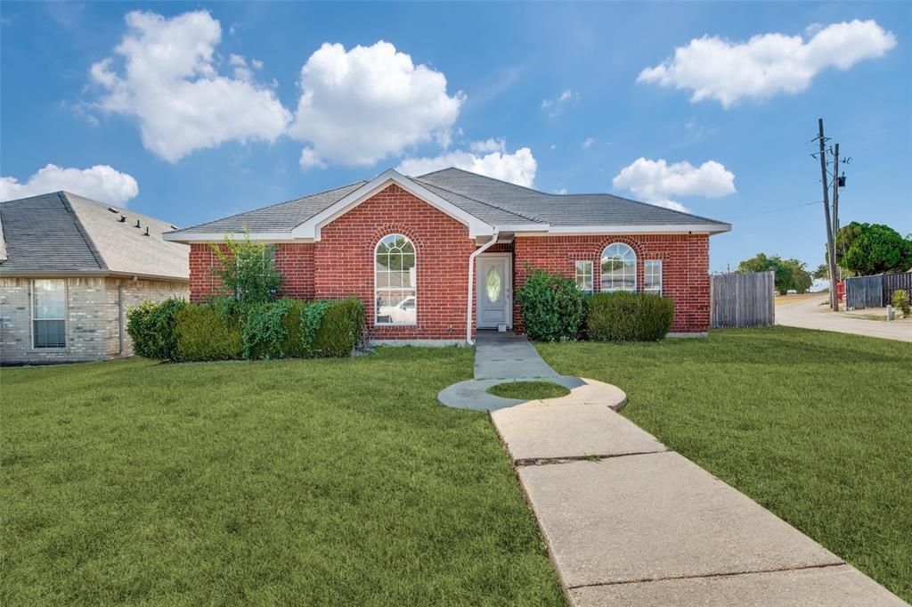 1042 Westover Drive, Lancaster