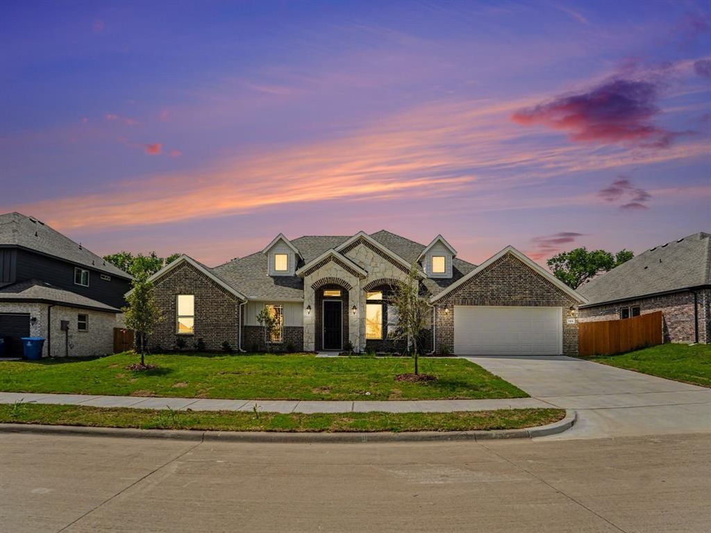706 Alaina Drive, DeSoto