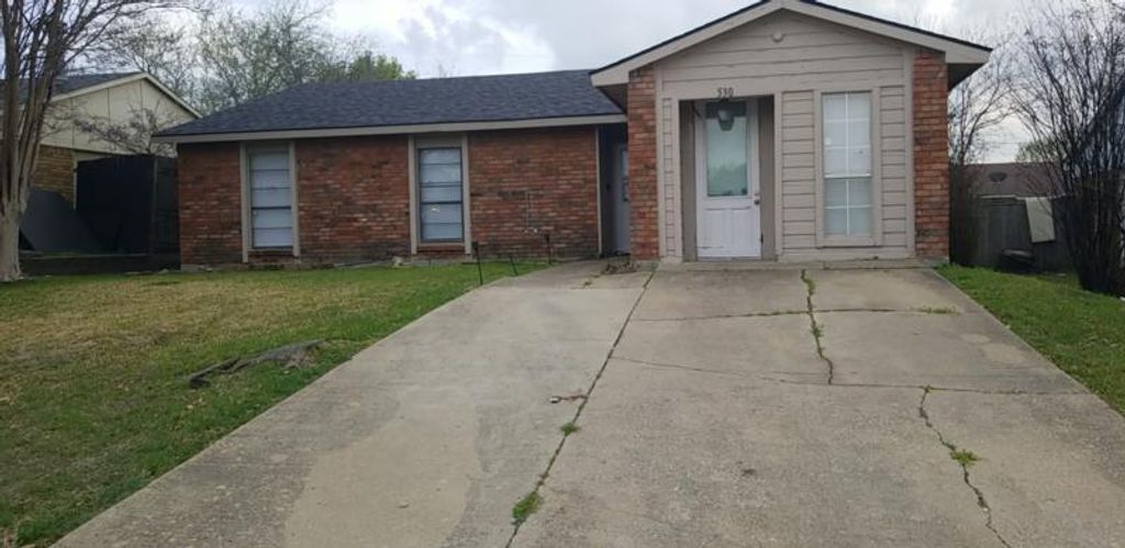 530 Windsor Drive, Allen