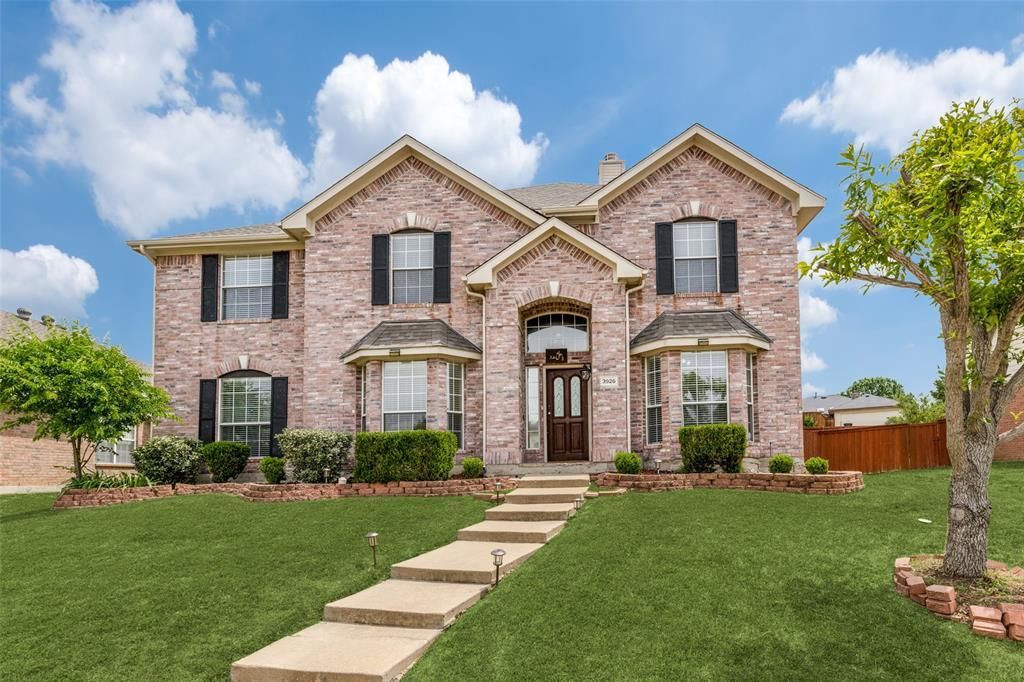 3926 Rolling Oaks Drive, Carrollton