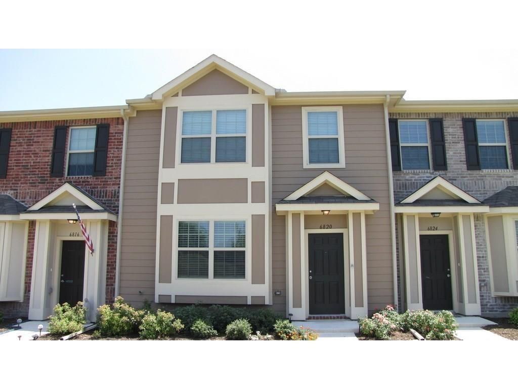 6820 Carrington Lane, Fort Worth