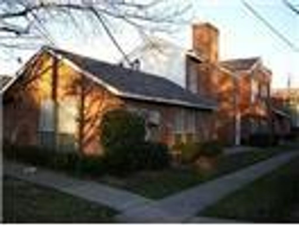 1400 Darr Street D, Irving