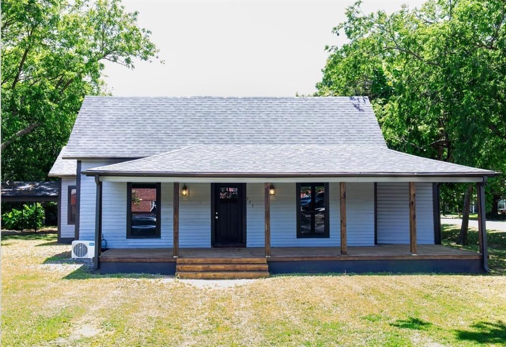 223 E Shreveport Street, Van Alstyne