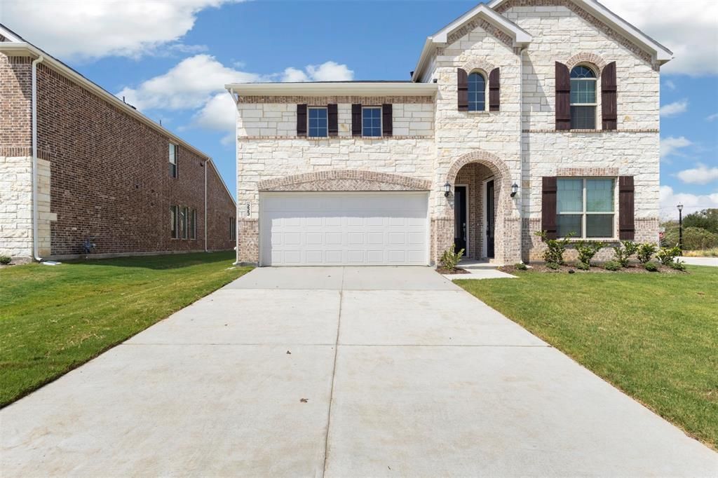 223 Loving Trail, Justin