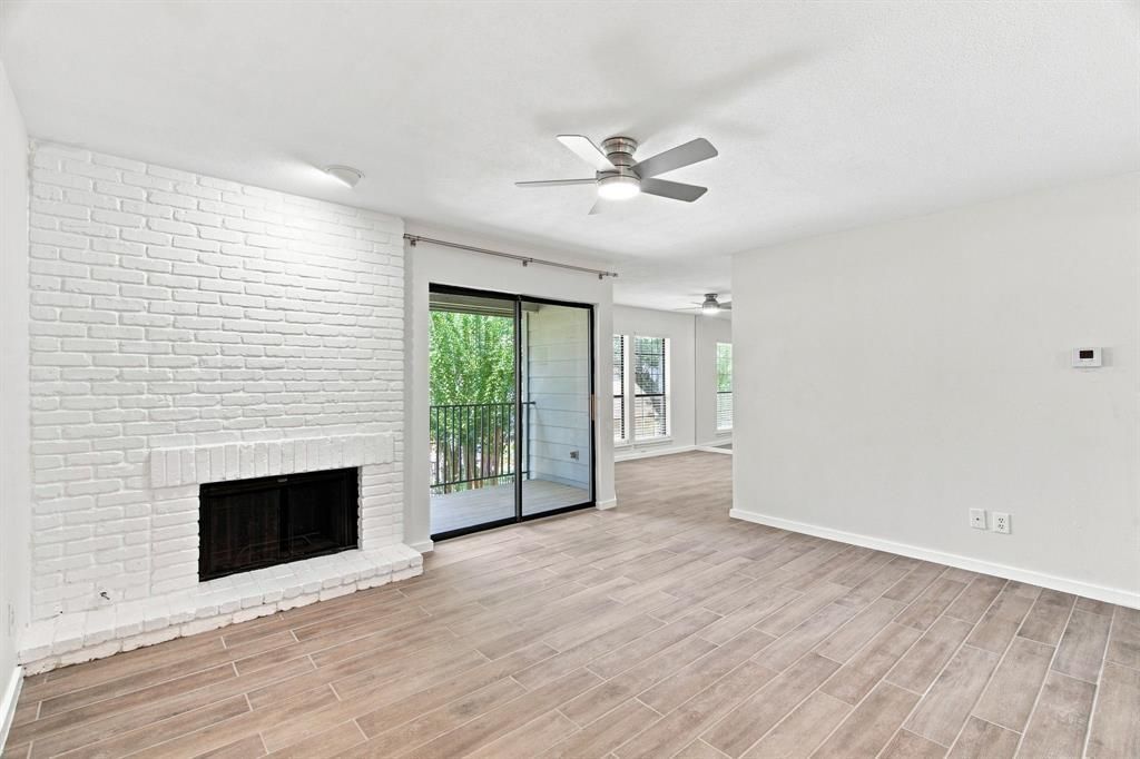 15151 Berry Trail 910, Dallas