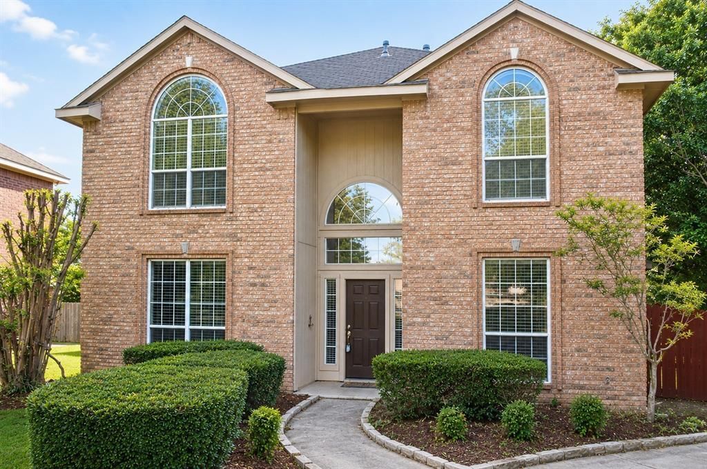 2815 Baze Road, Euless