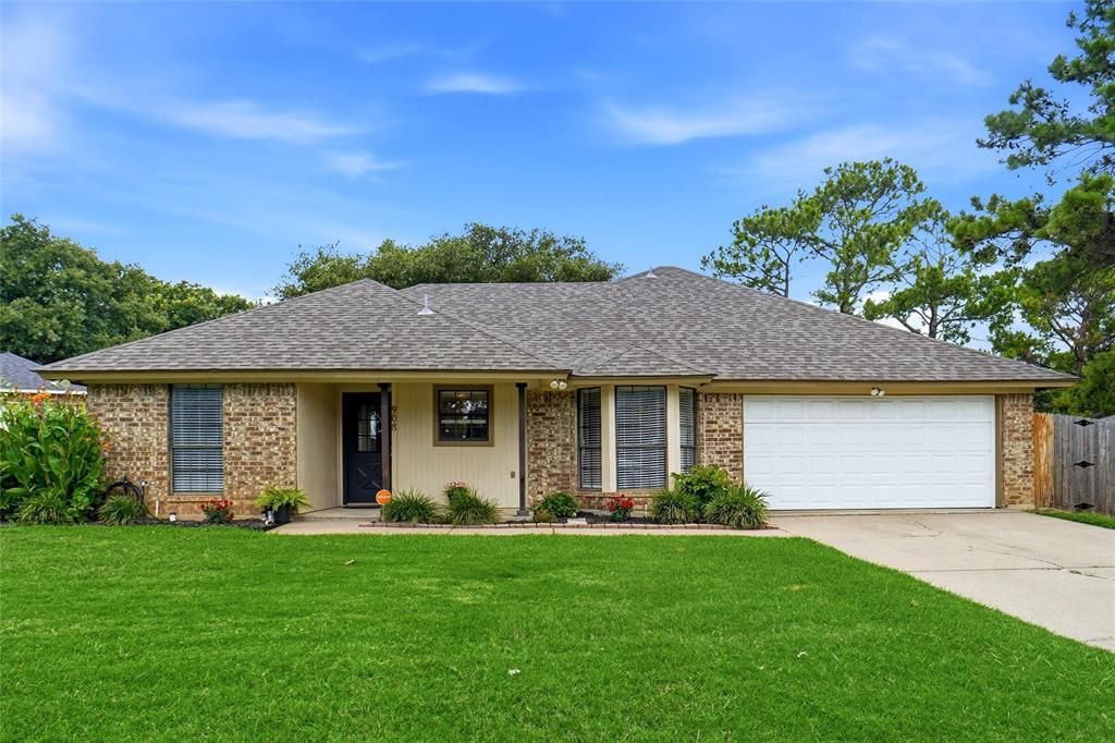 908 Santa Fe Trail, Keller