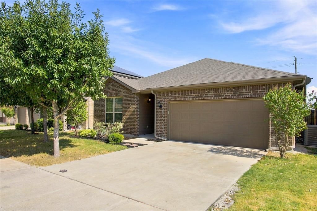10545 Wild Meadow Way, Fort Worth
