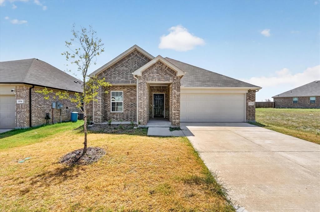 1774 Gleasondale Place, Forney
