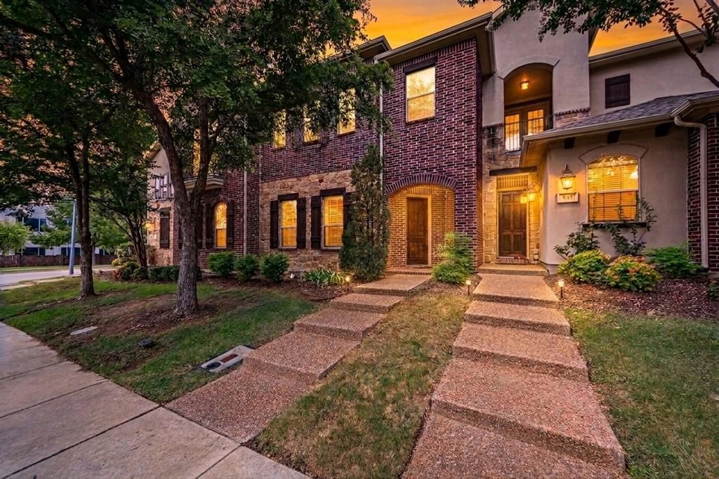 8607 Calvin Road, Irving