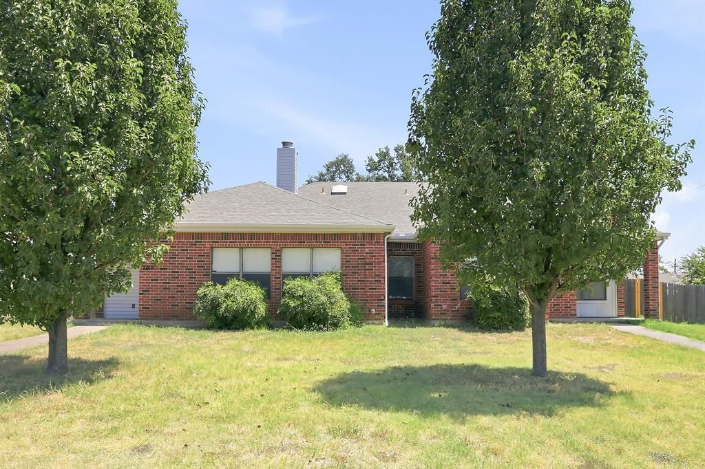 704 Monique, Cedar Hill