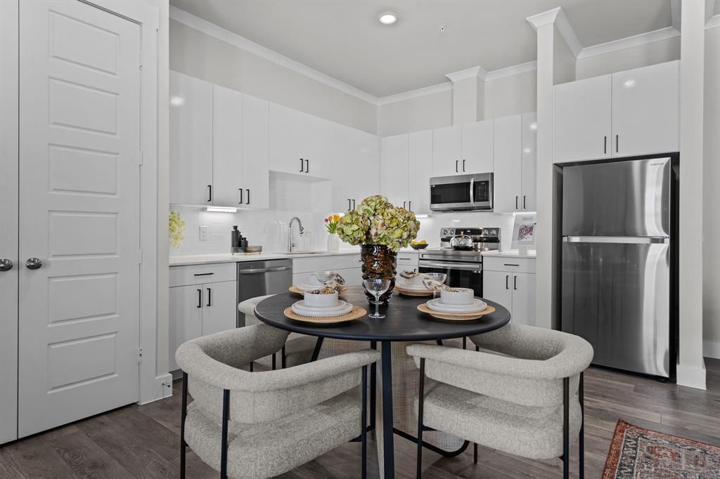 4770 N Luxe Lane 304a, Denton