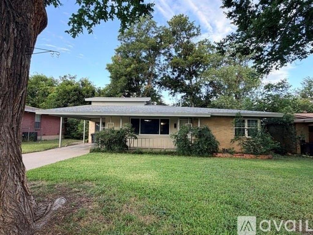 4925 Lubbock Avenue, Fort Worth