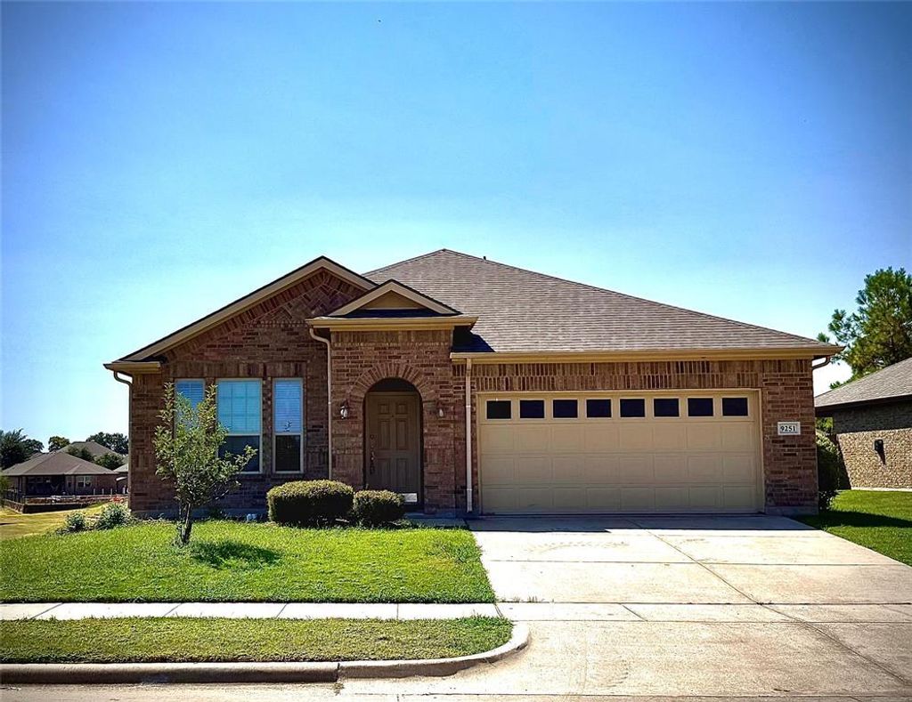 9251 Water Oak Drive, Arlington