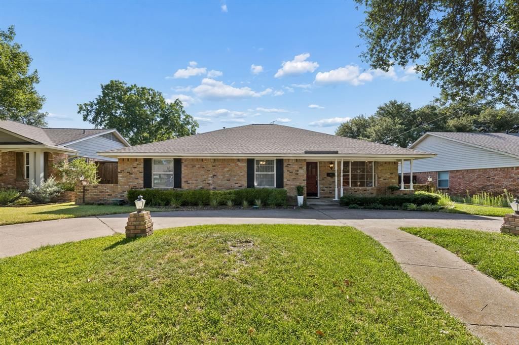 10146 Coveridge Drive, Dallas