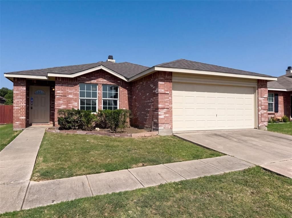 6200 St James Place, Denton