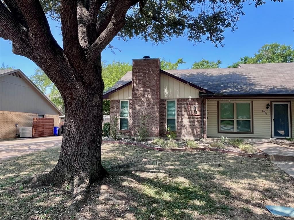 3013 Clover Lane, Euless