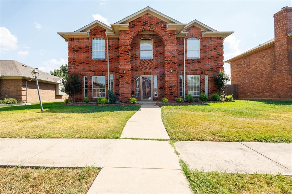 9118 Barton Creek Drive, Rowlett