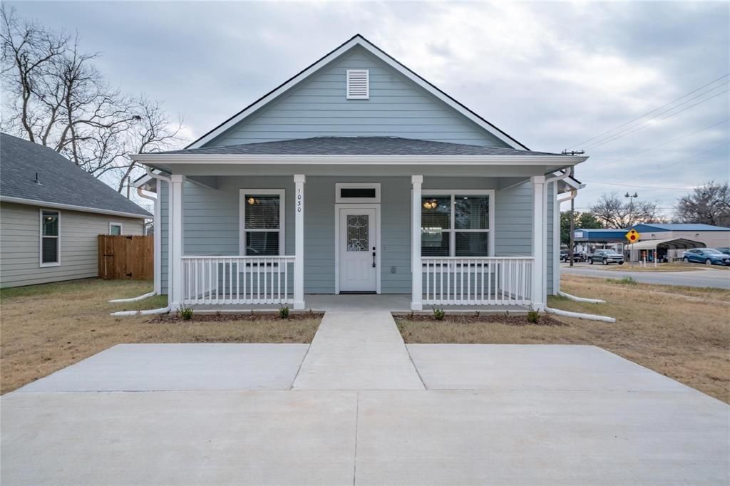 1030 W Gandy, Denison
