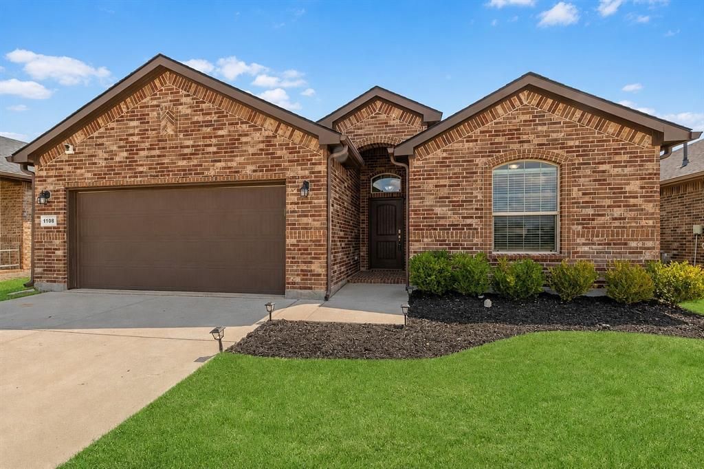 1108 Lakin Road, Fort Worth
