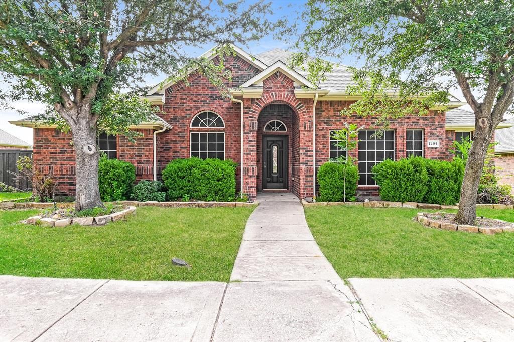 1204 Lost Valley Drive, Royse City